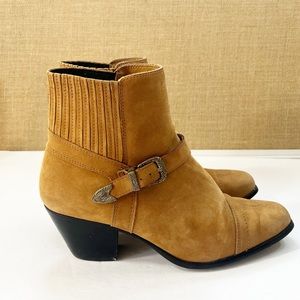 Dingo Western Ankle Boot Pull On Bootie Brown Suede Buckle Strap size 8 M